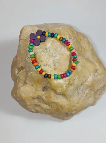 COPII > BRĂȚĂRI PENTRU COPII - Bratara martisor copii din margele lemn colorate  floricica mov,  Dansul Culorilor