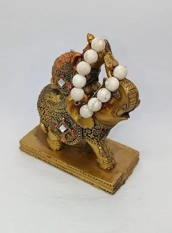 FEMEI > CERCEI PENTRU FEMEI - Cercei hipoalergenici - Poveste in nuante de Bej Argintiu